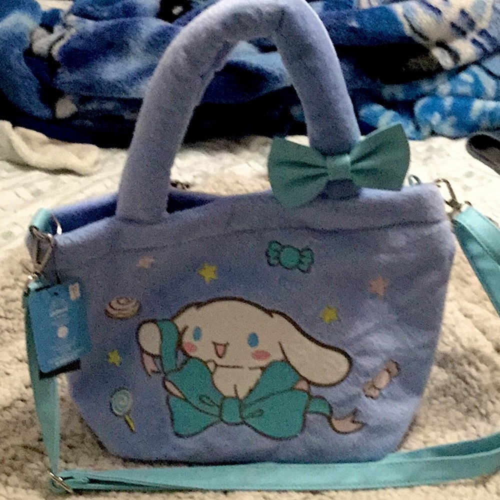 Cinnamoroll Sanrio furry mini tote! NWT Hello Kitty and Friends